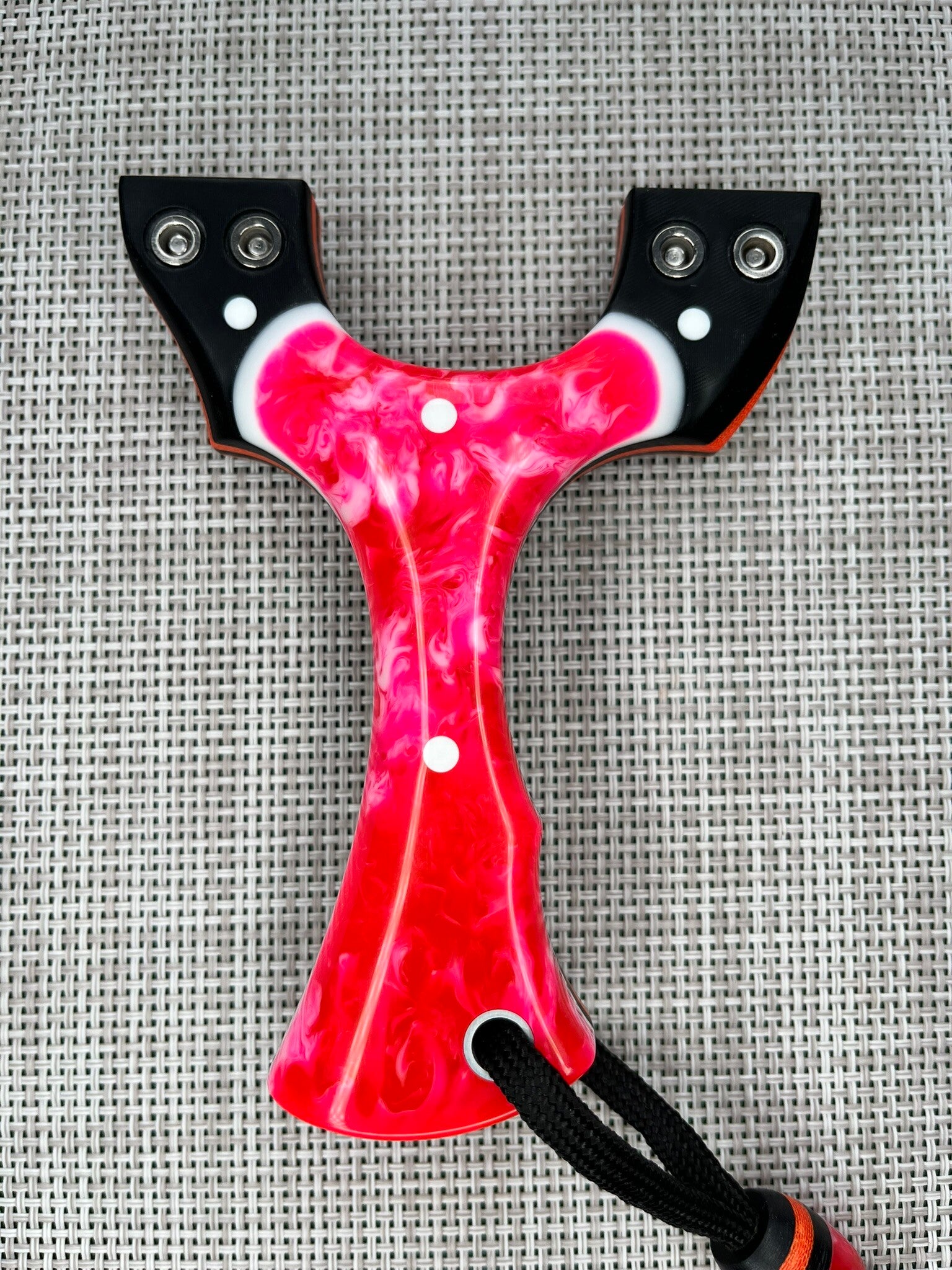 AXEL ERGO Custom Slingshot OTT. 90mm. Left hand hold.