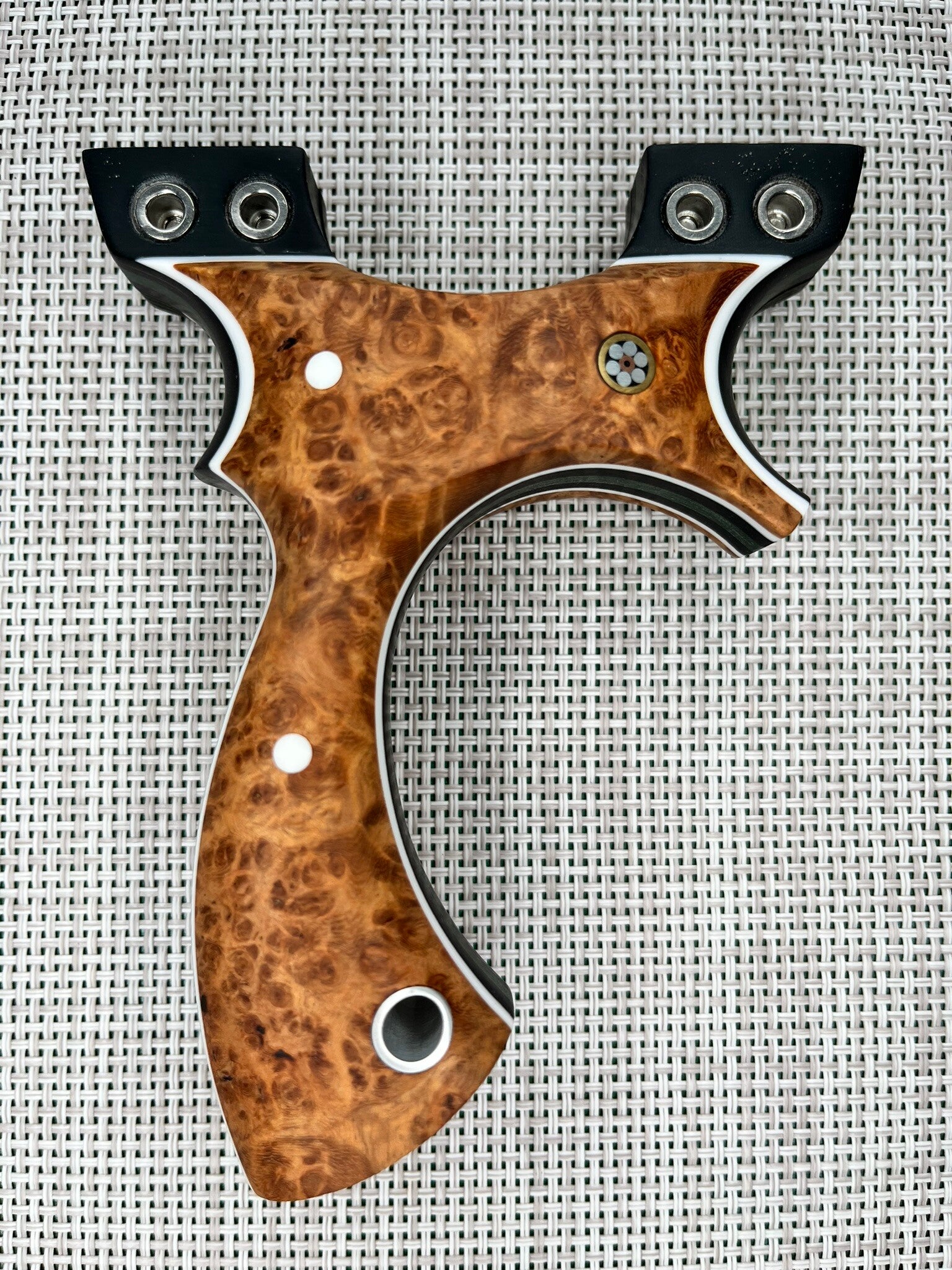 BORNEO Custom Slingshot OTT. 90mm.