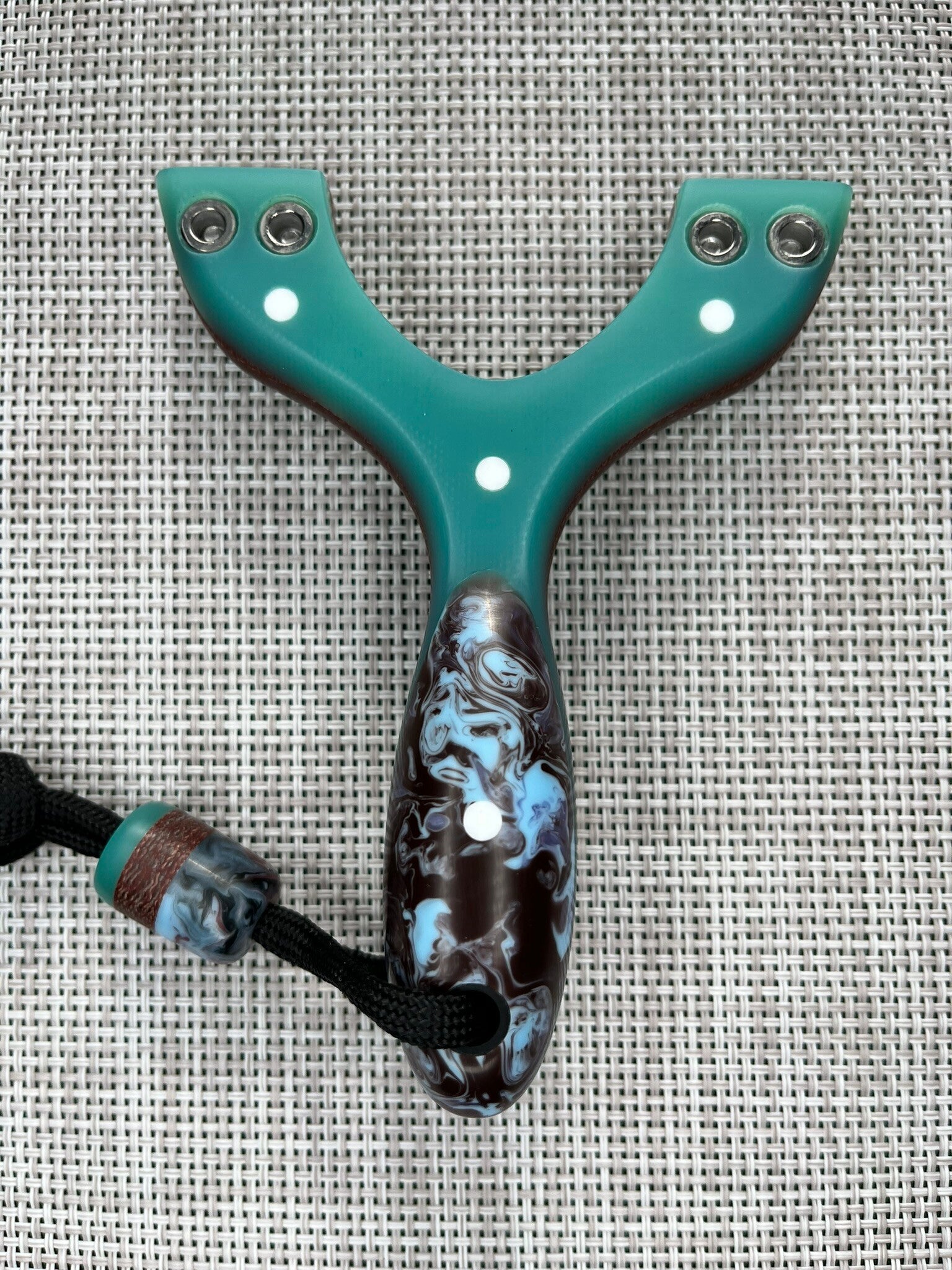 BOMBER Custom Slingshot OTT. 90mm.