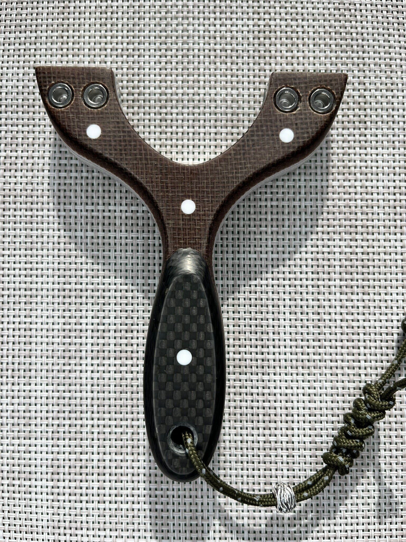 BOMBER Custom Slingshot OTT. 90mm.