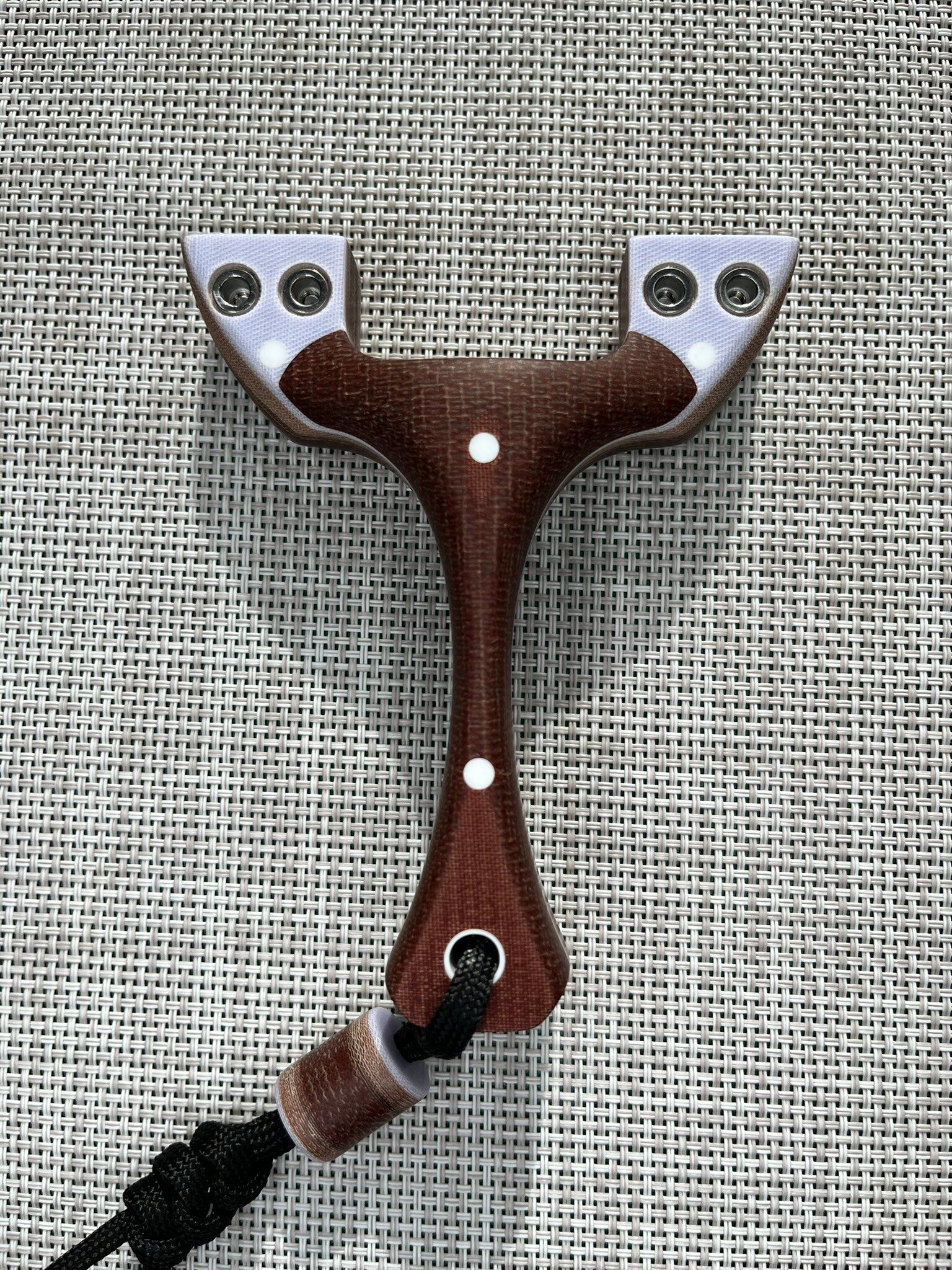 TYRON Custom Slingshot OTT. 90mm.