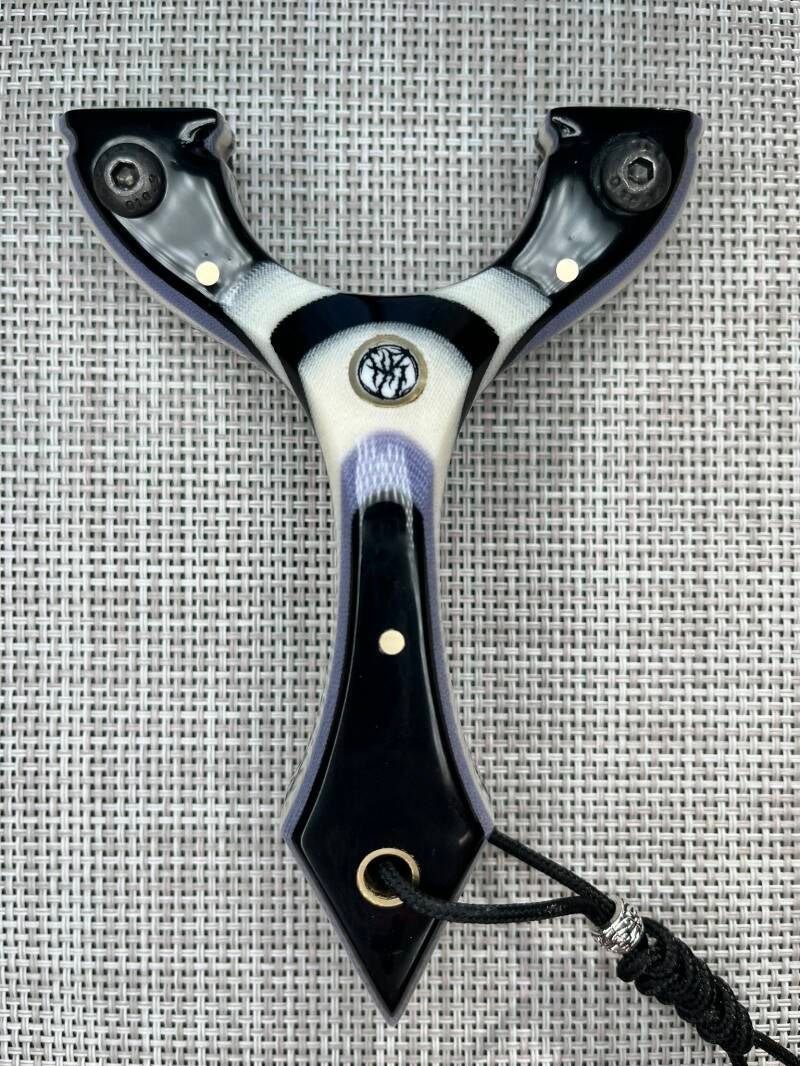 KUNAI Custom Slingshot OTT. 90mm. Enzo Clips.