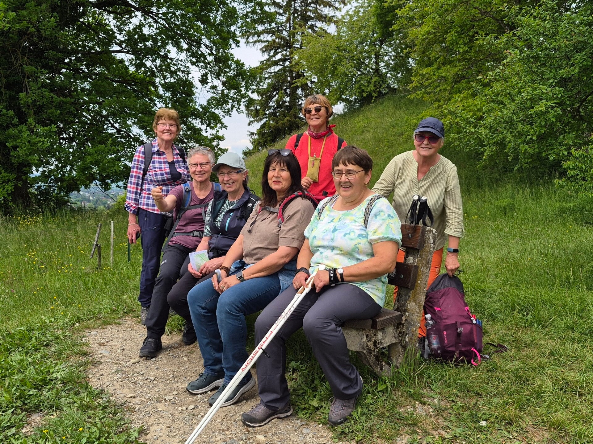 2026-05-10_hoeriwanderung_muttertagsbank-standard.jpg