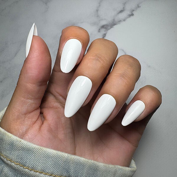 Lennox Lynn Gelpolish 02