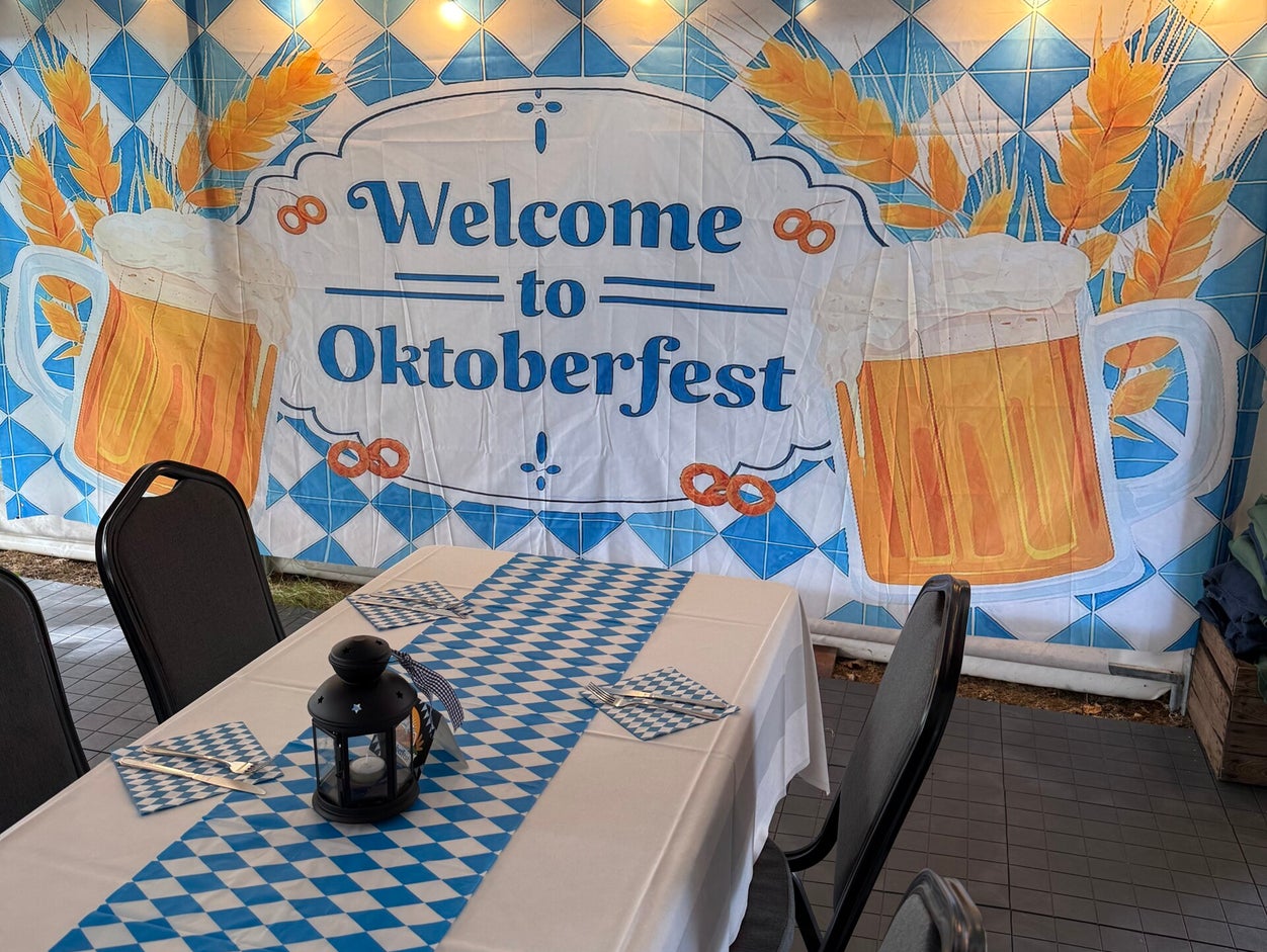 Welcome to Oktoberfest – festtelt på Signesminde Kro