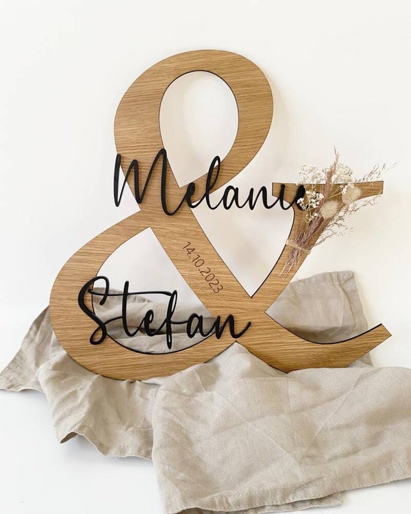 & Zeichen mit Namen und Hochzeitsdatum | Hochzeit*