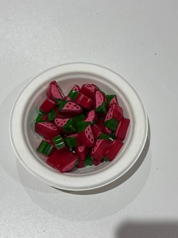 Kingsway Strawberry Liquorice Slices