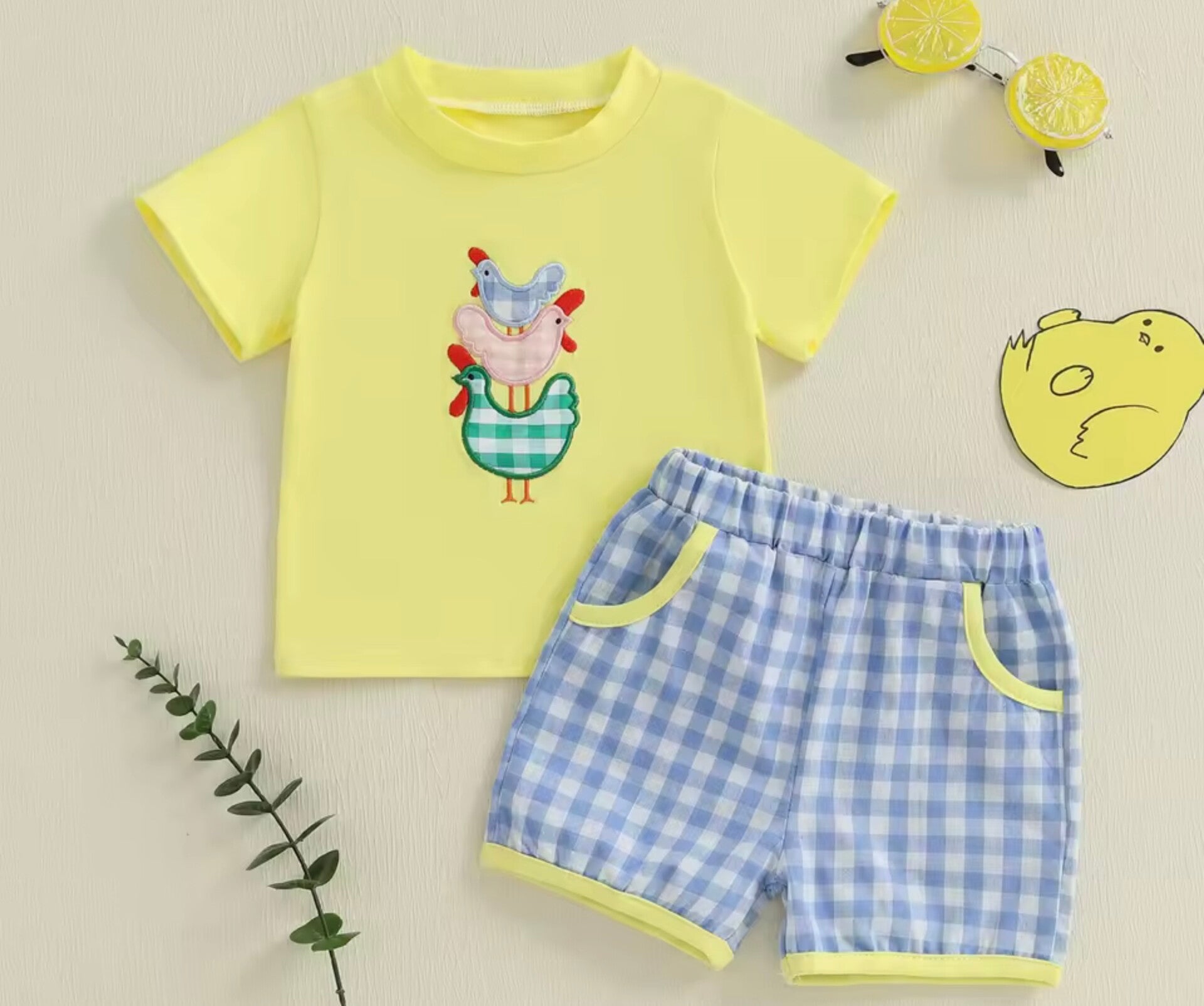 Great shorts set with chicken design
