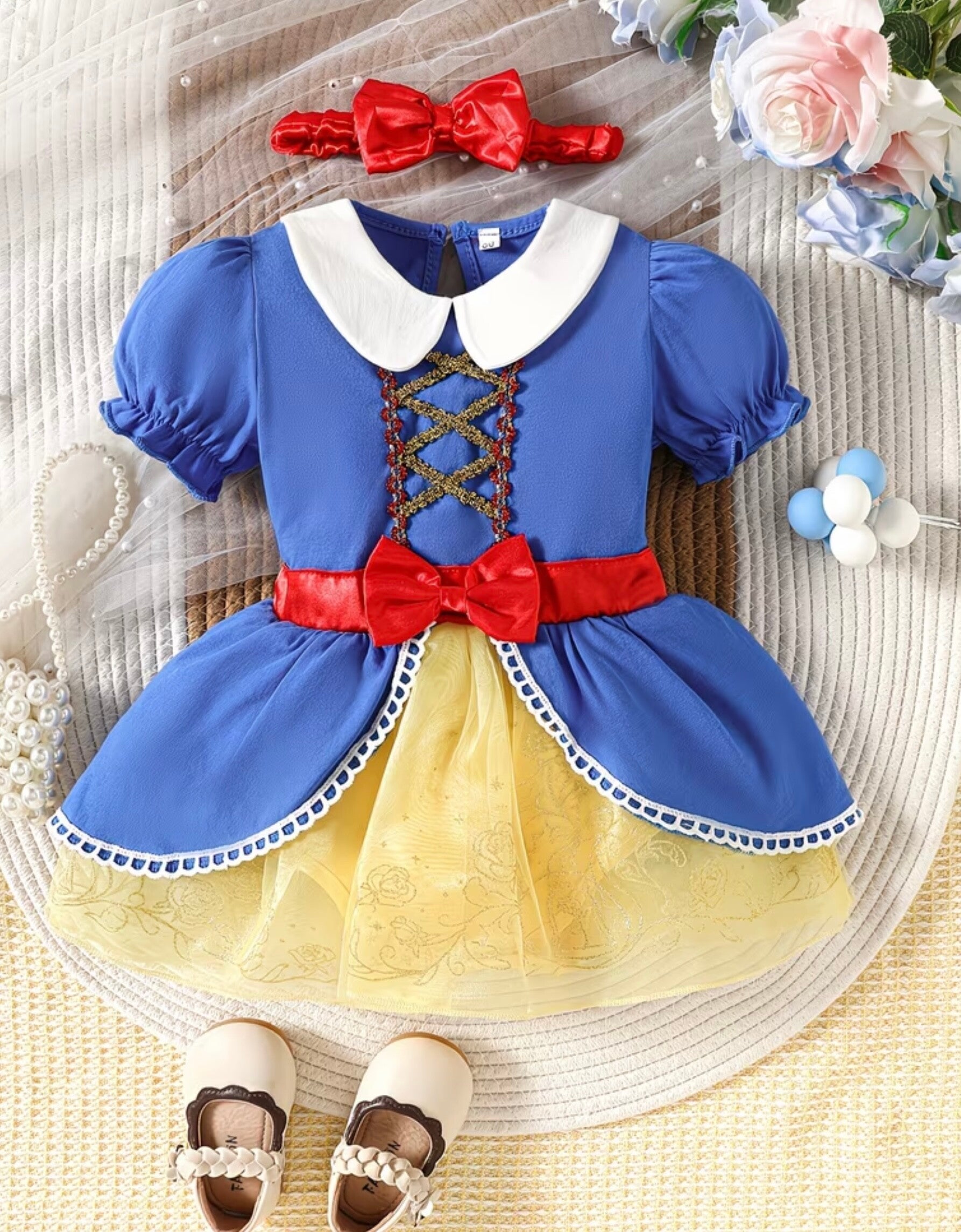 Baby’s Snow White themed dress