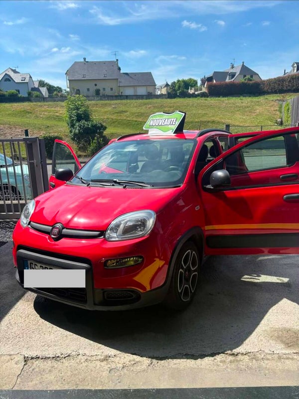 NOUVEAU FIAT PANDA 2022 SEULEMENT 35000km