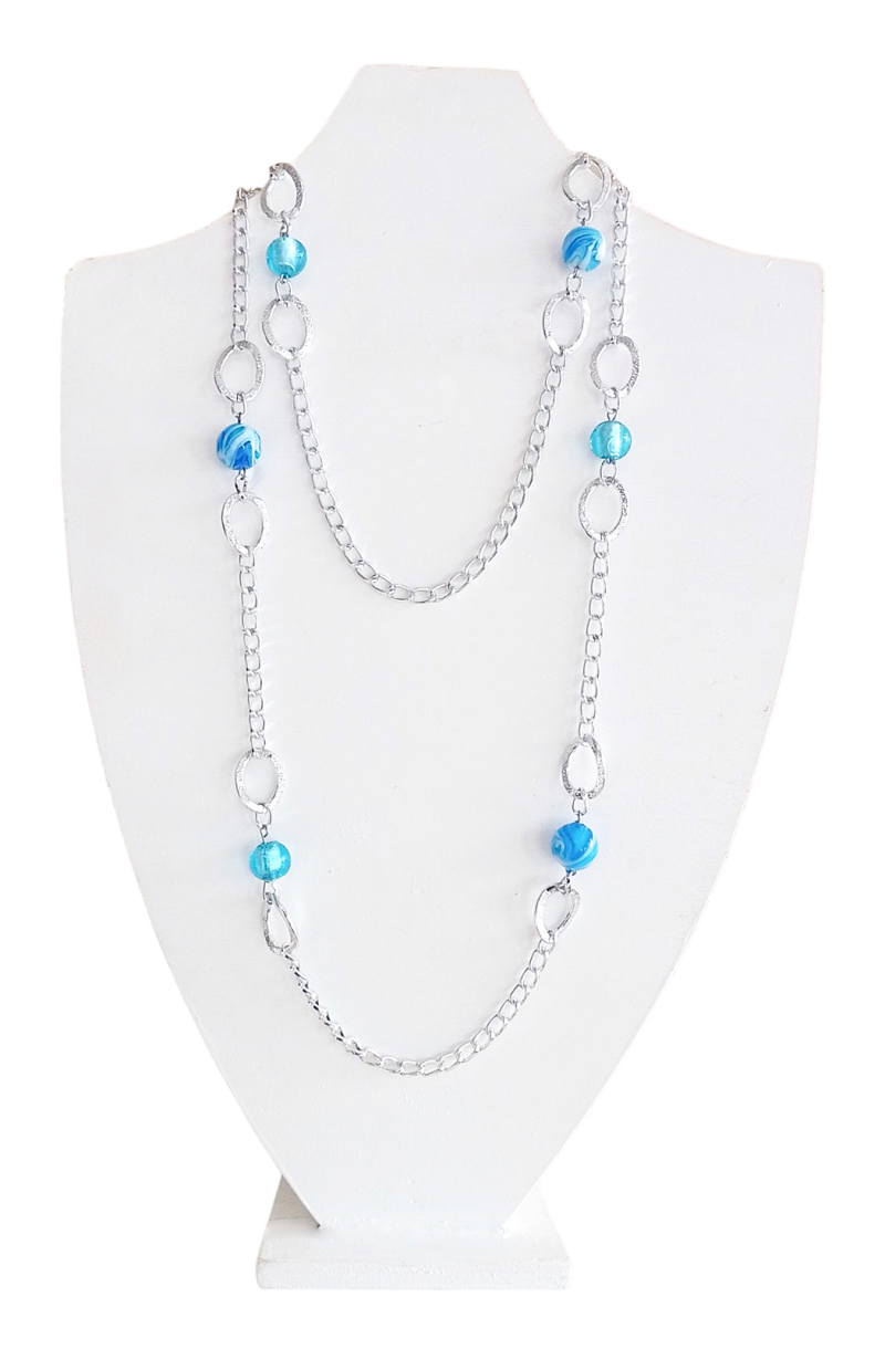 bellissima collana  lunga con perle in vetro di murano color turchese