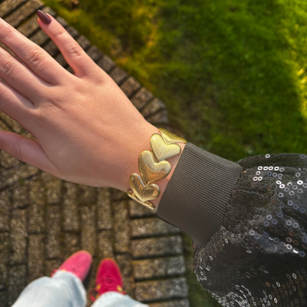 Hart bangle goud