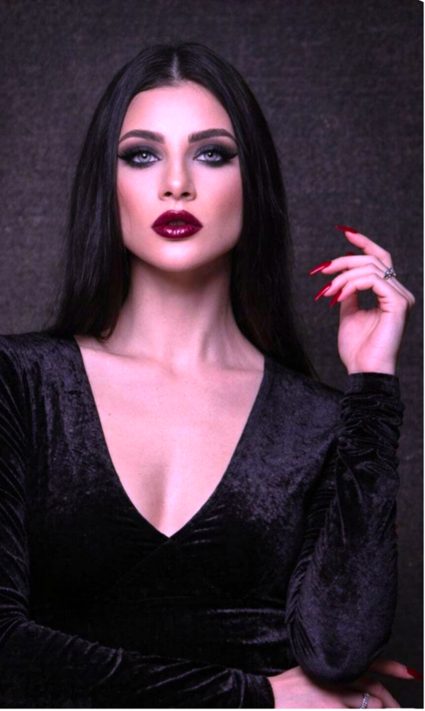 Unikah-Sanguine Vampire Queen