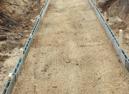 Hoogte van de werkvloer is variabel; van werkvloer tot 120 cm.