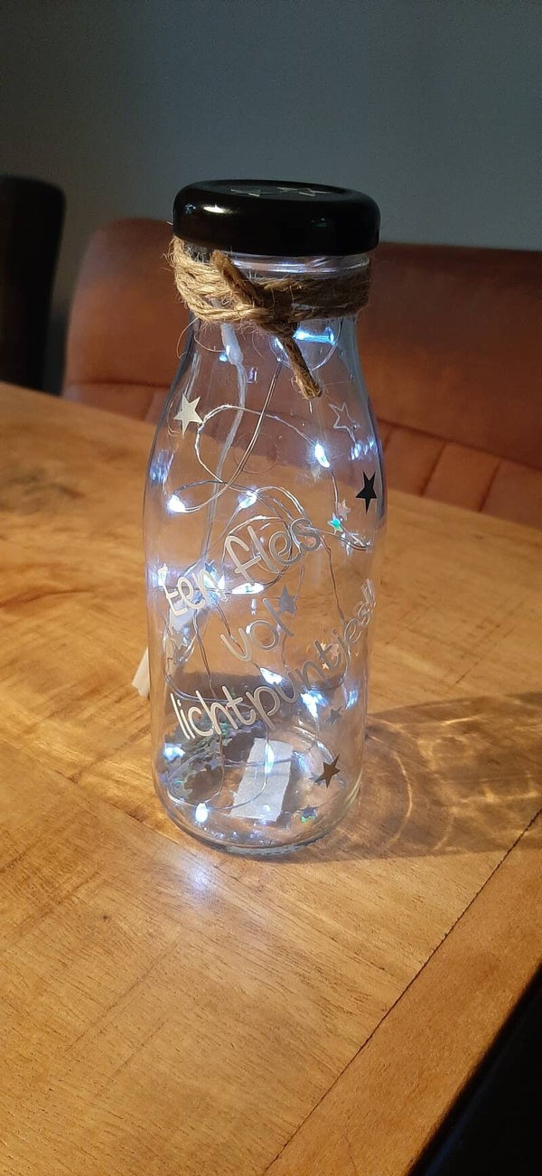 Een fles vol lichtpuntjes
