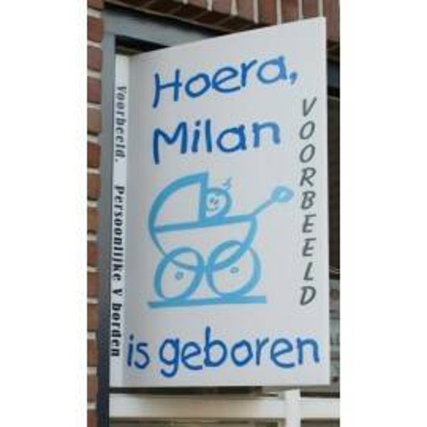 Makelaars raambord geboorte