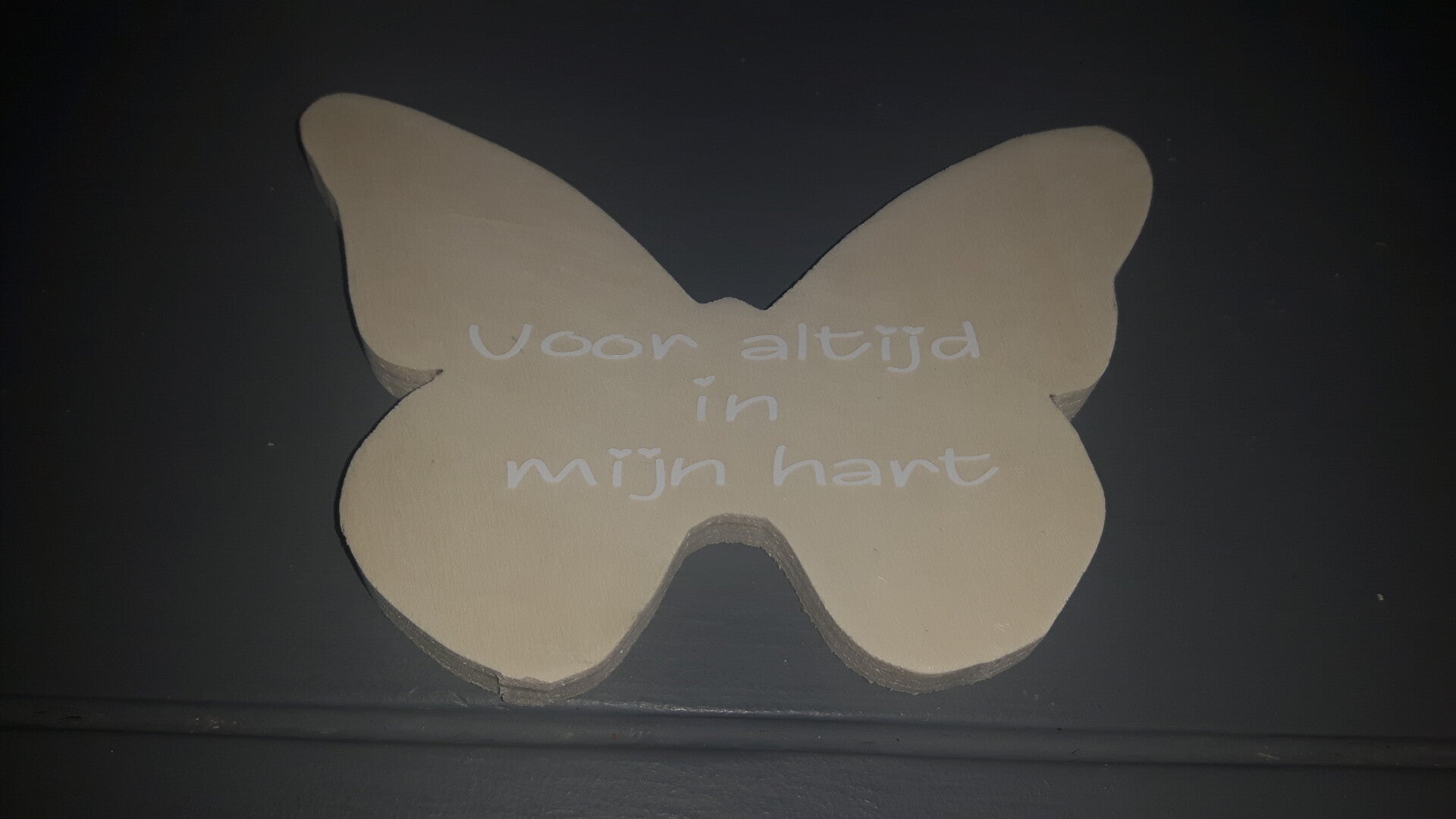 Houten vlinder met tekst naar keuze of gedenkset