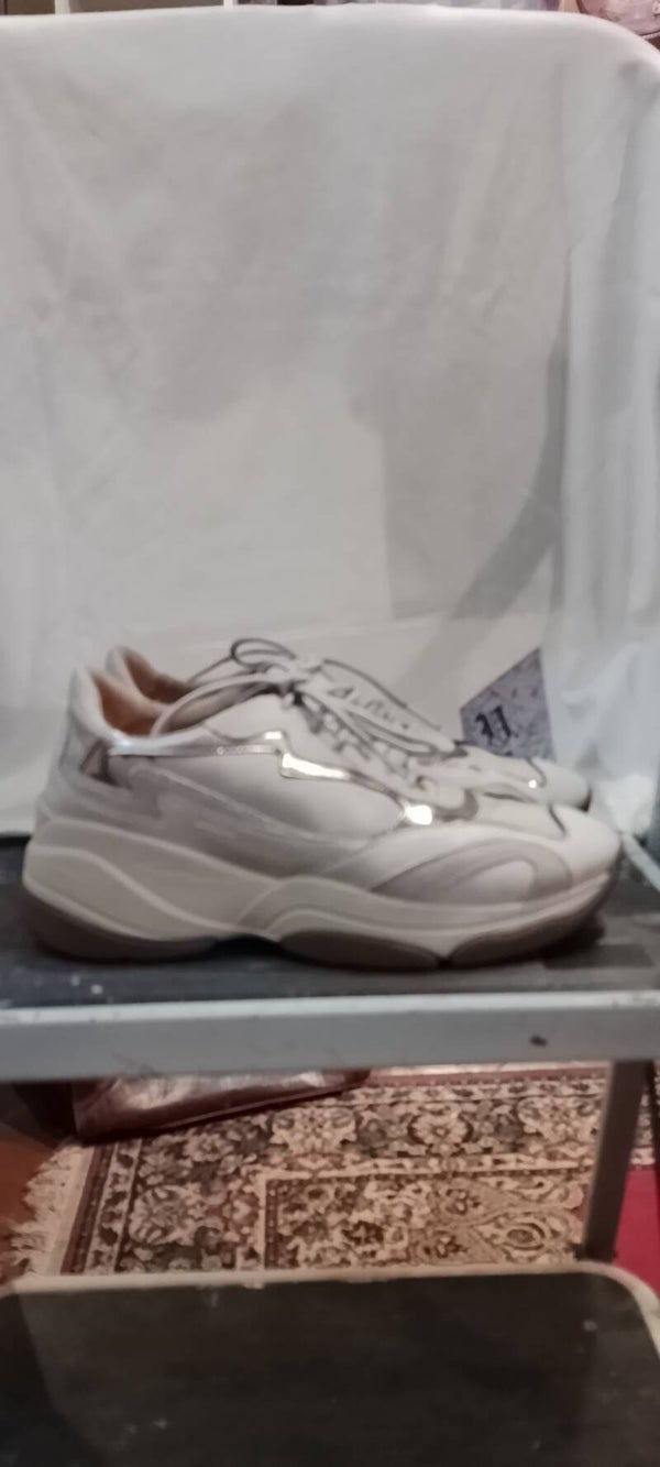 Scarpa bianca donna Geox