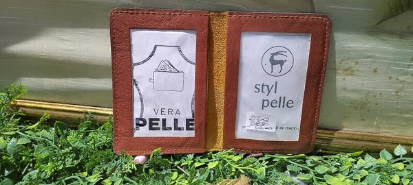 Portafoglio stile pelle