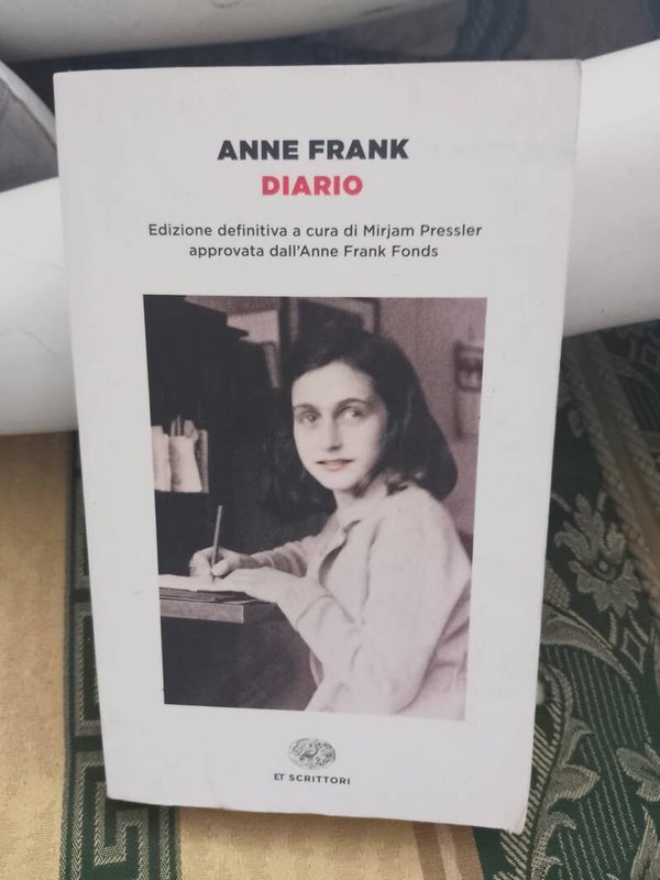 Libro romanzo
