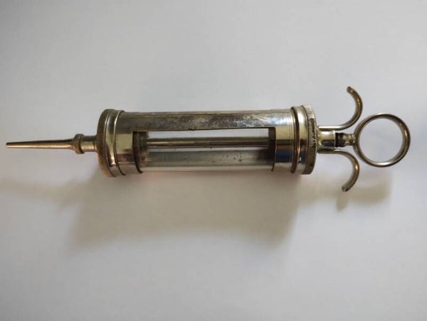 hypodermic syringe