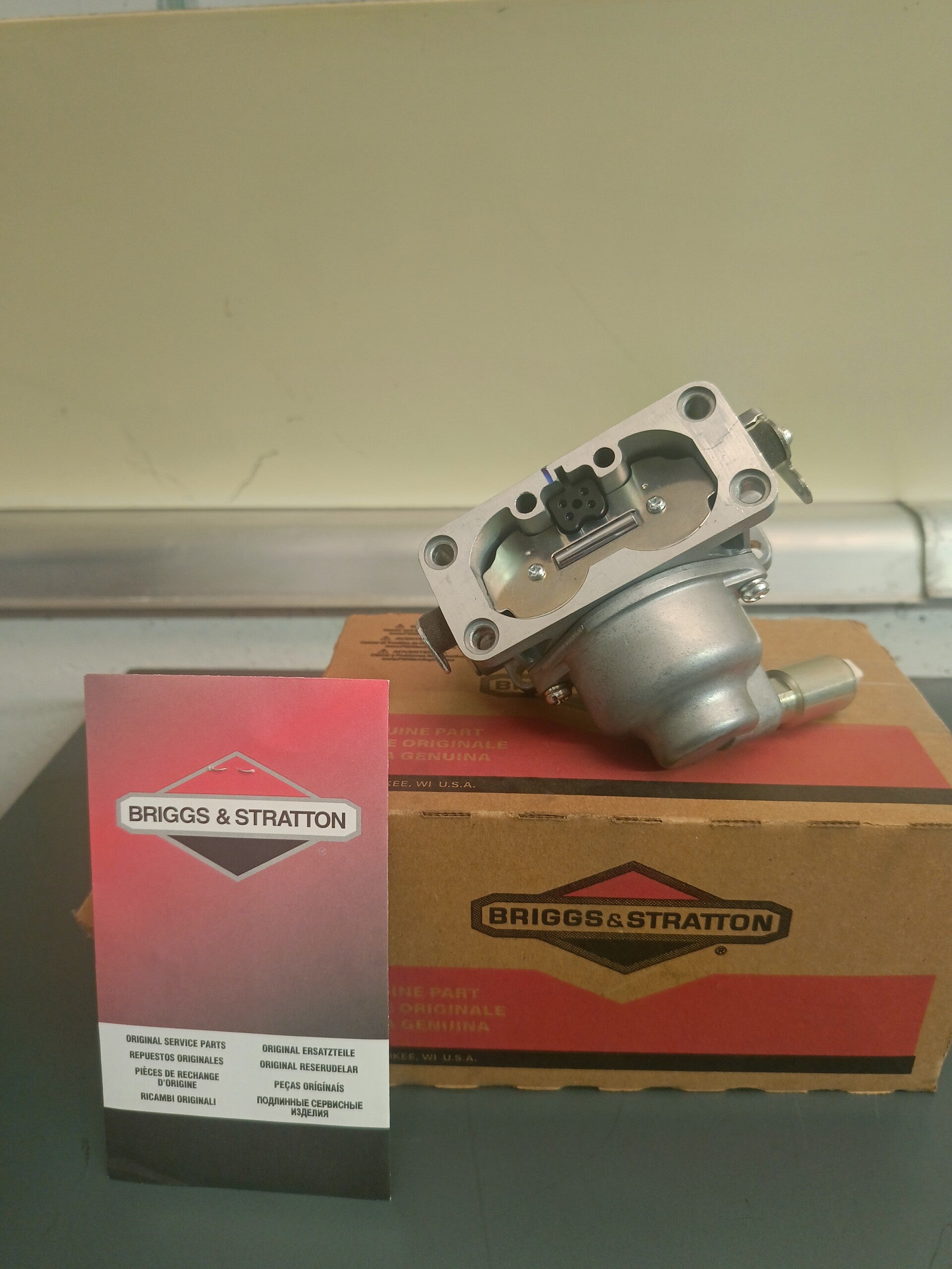 CARBURATORE  BRIGGS & STRATTON CODICE 593234