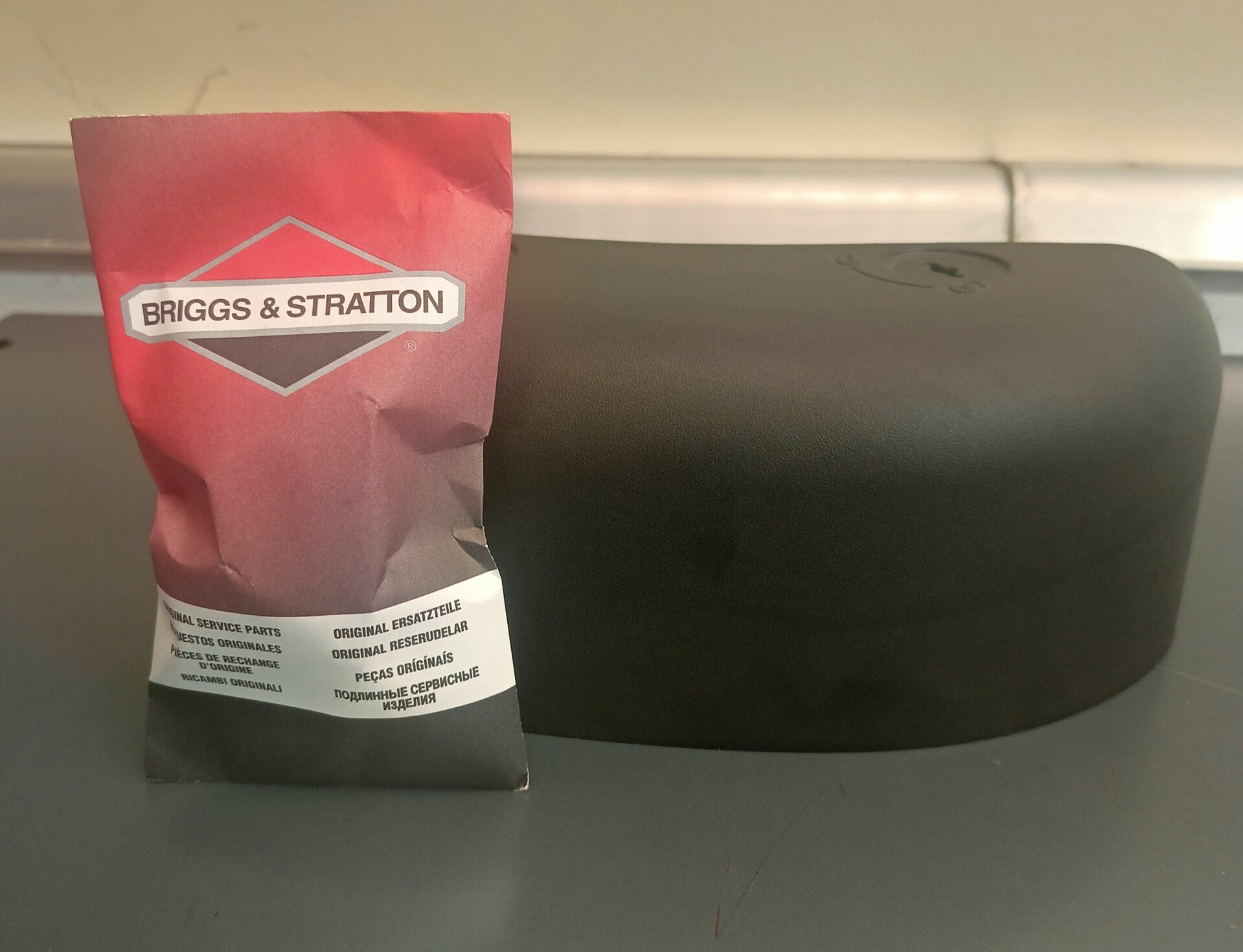COPERCHIO FILTRO ARIA BRIGGS & STRATTON 697420
