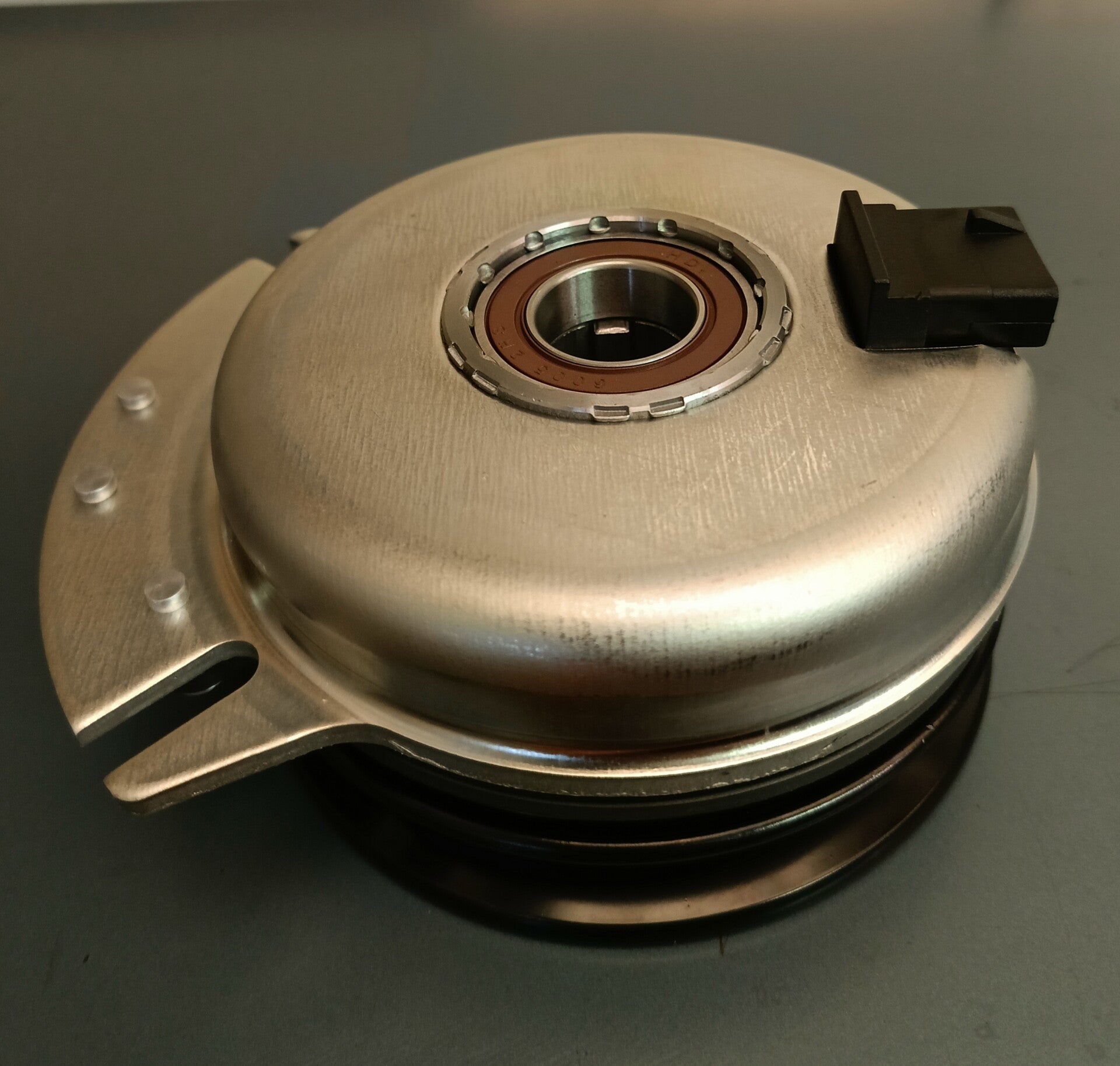 FRIZIONE ELETTROMAGNETICA SU ORDINAZIONE