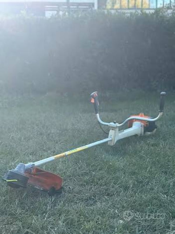 DECESPUGLIATORE STIHL FS450