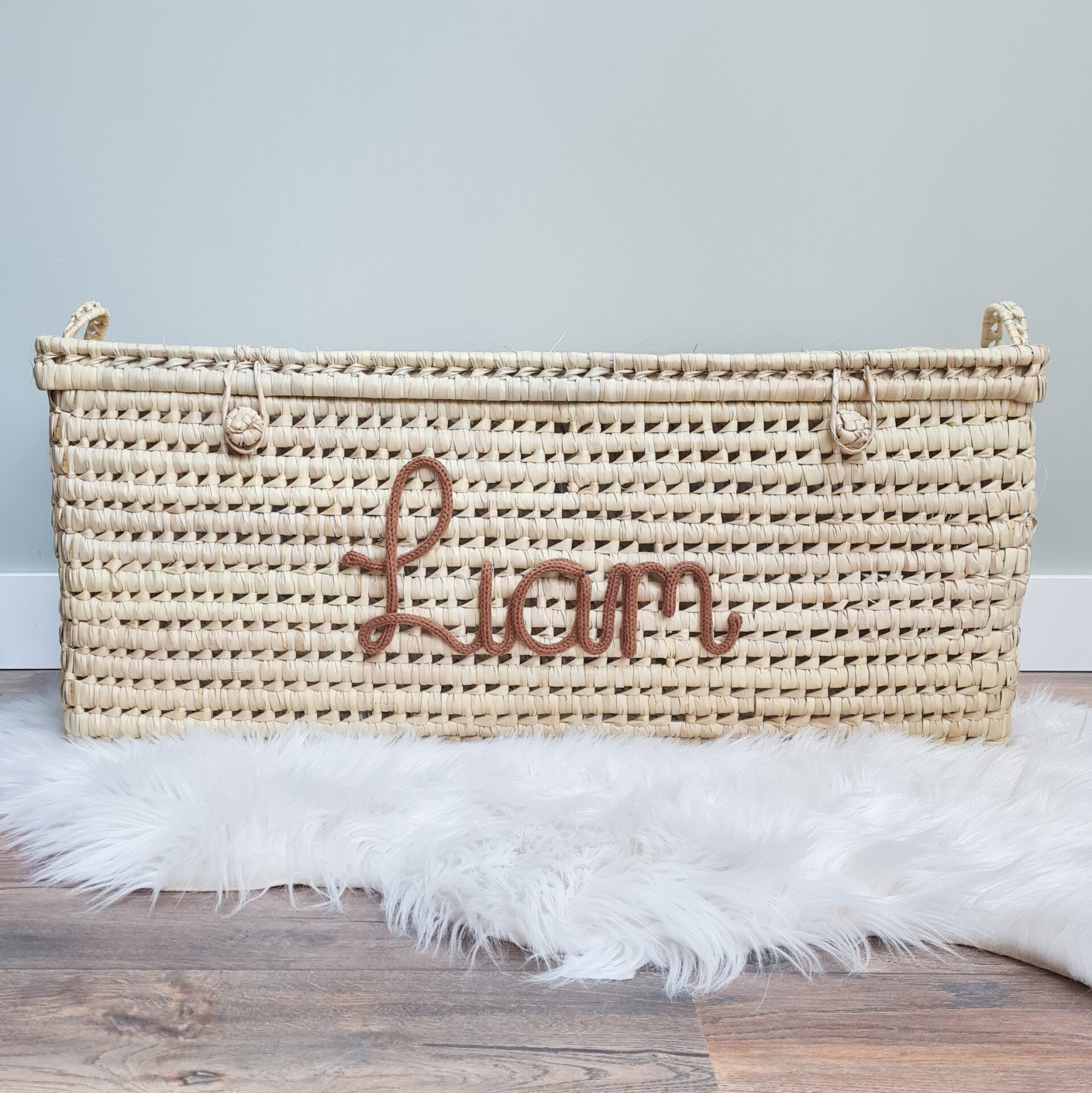 Speelgoedmand met naam, gepersonaliseerd kraamcadeau