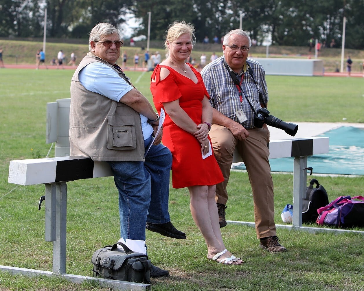 sized_deinze-springgala-oost-west-cup-736-standard.jpg