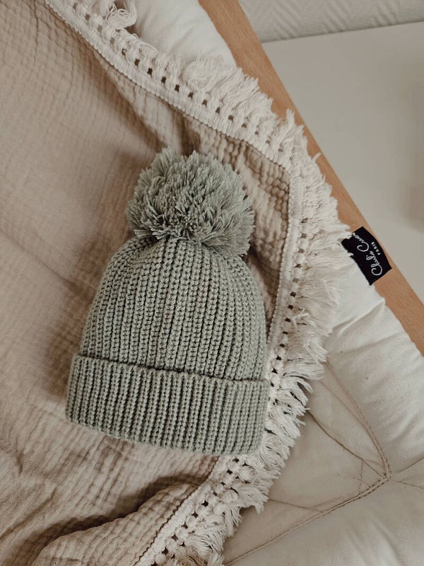 Bonnet pom pom