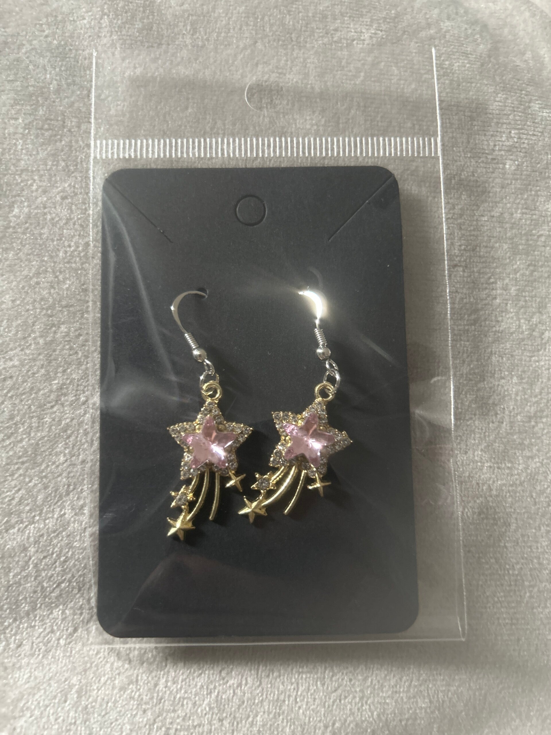 Gorgeous star earrings