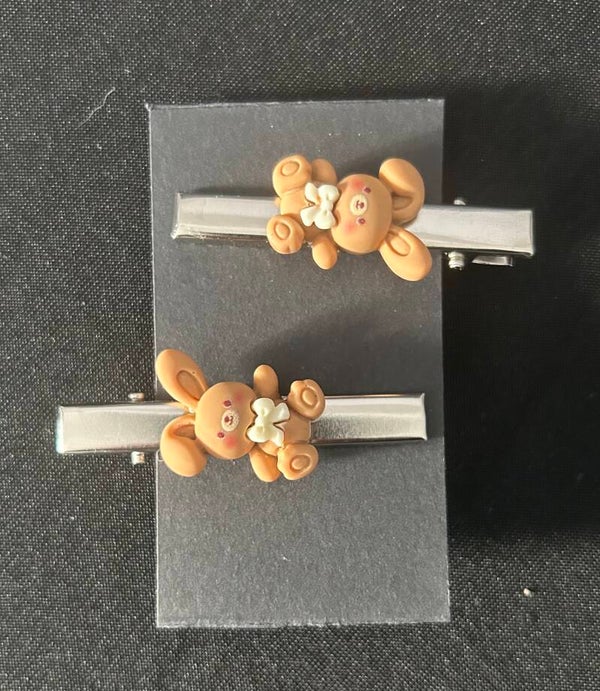 Brown rabbit hair clips