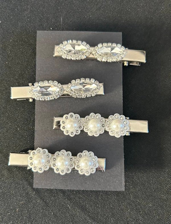 2 pairs of sparkly hair clips