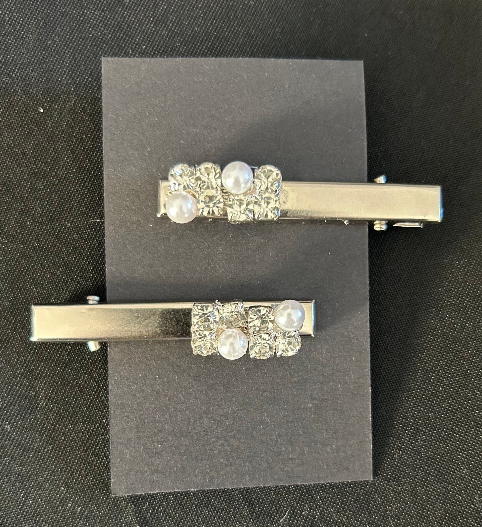 Silvery hair clips