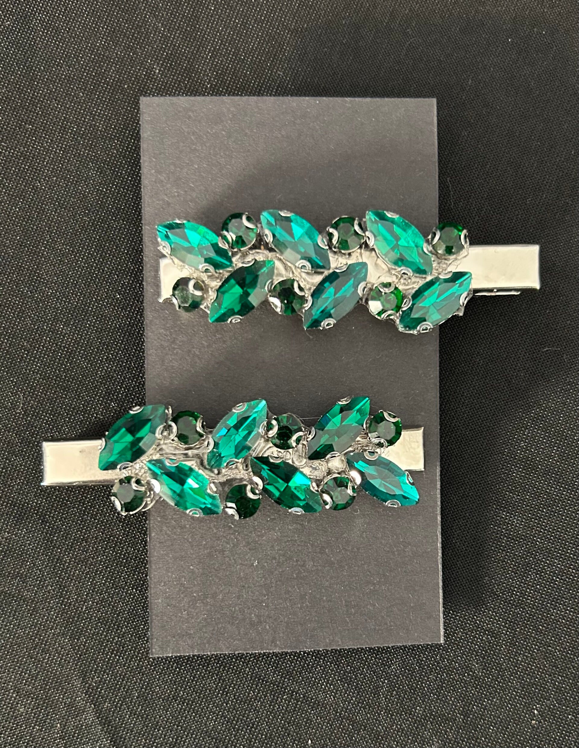 Dark green hair clips