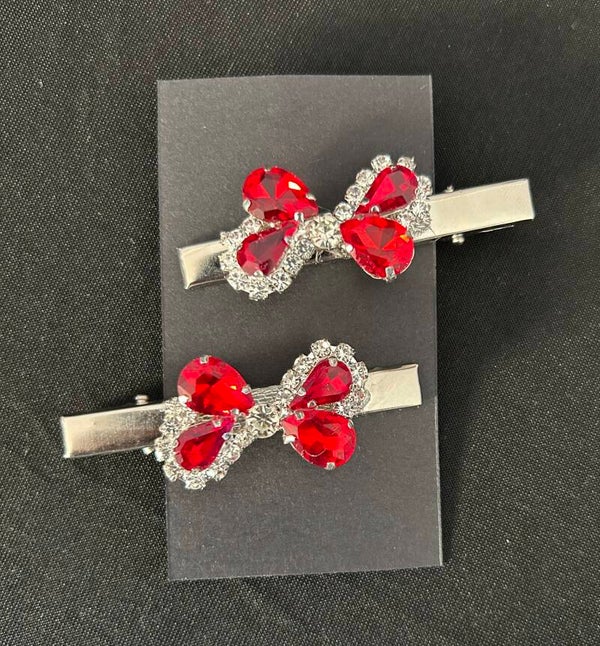 Red bow beaded hair clips
