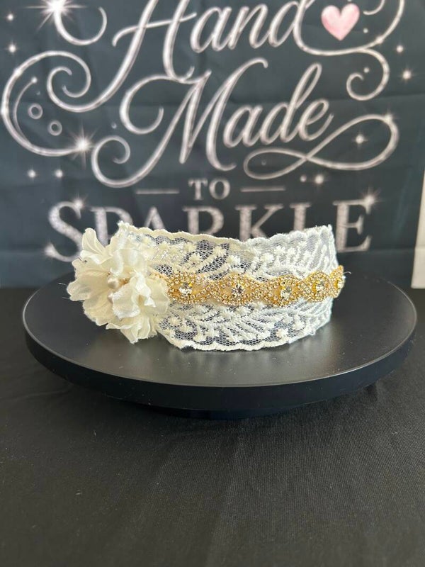 Cream wide headband with flower