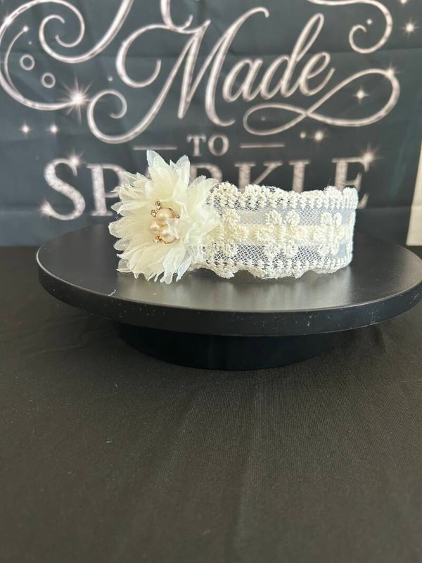 Cream lace headband with flower