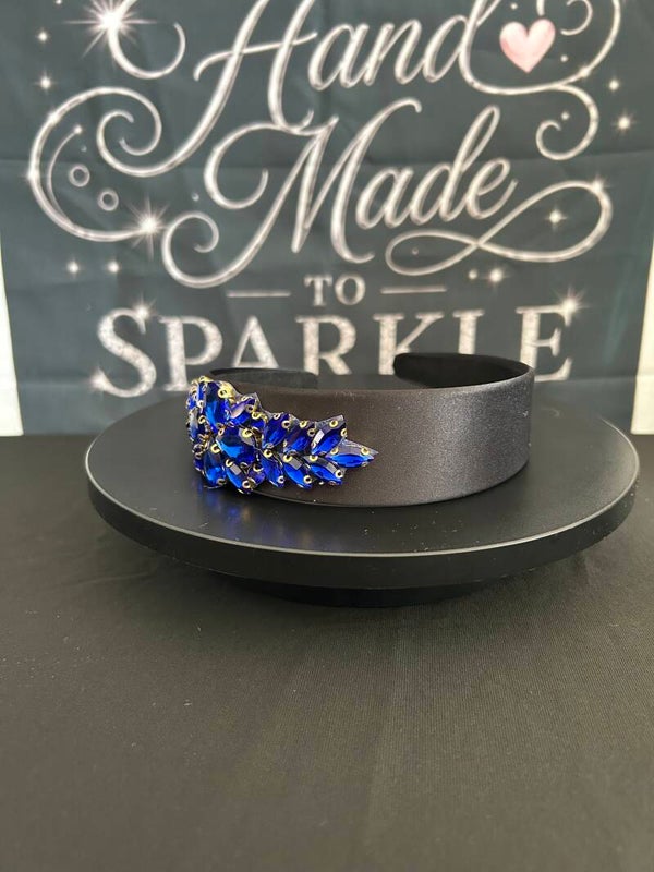 Black and blue headband