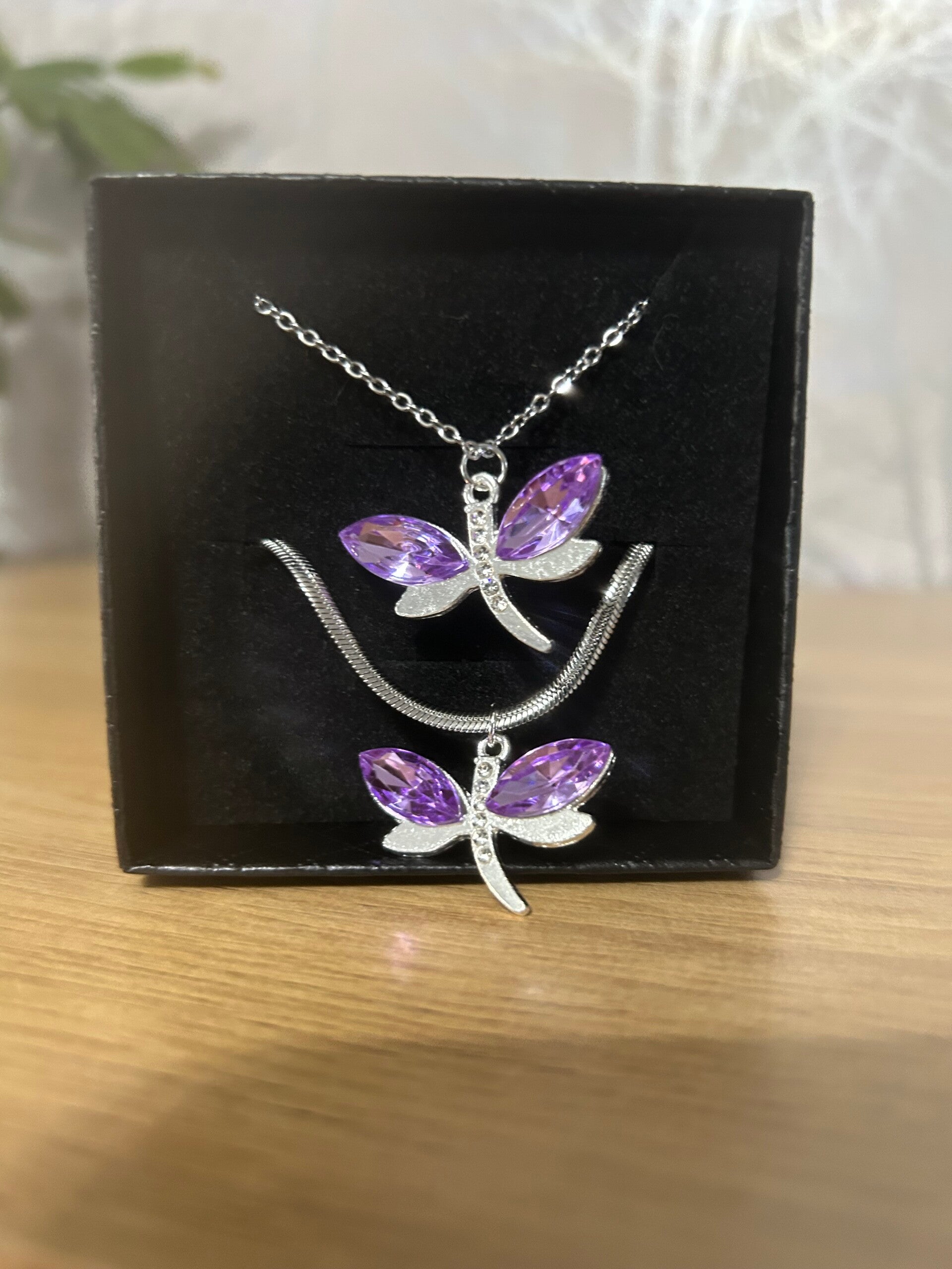Purple dragonfly set
