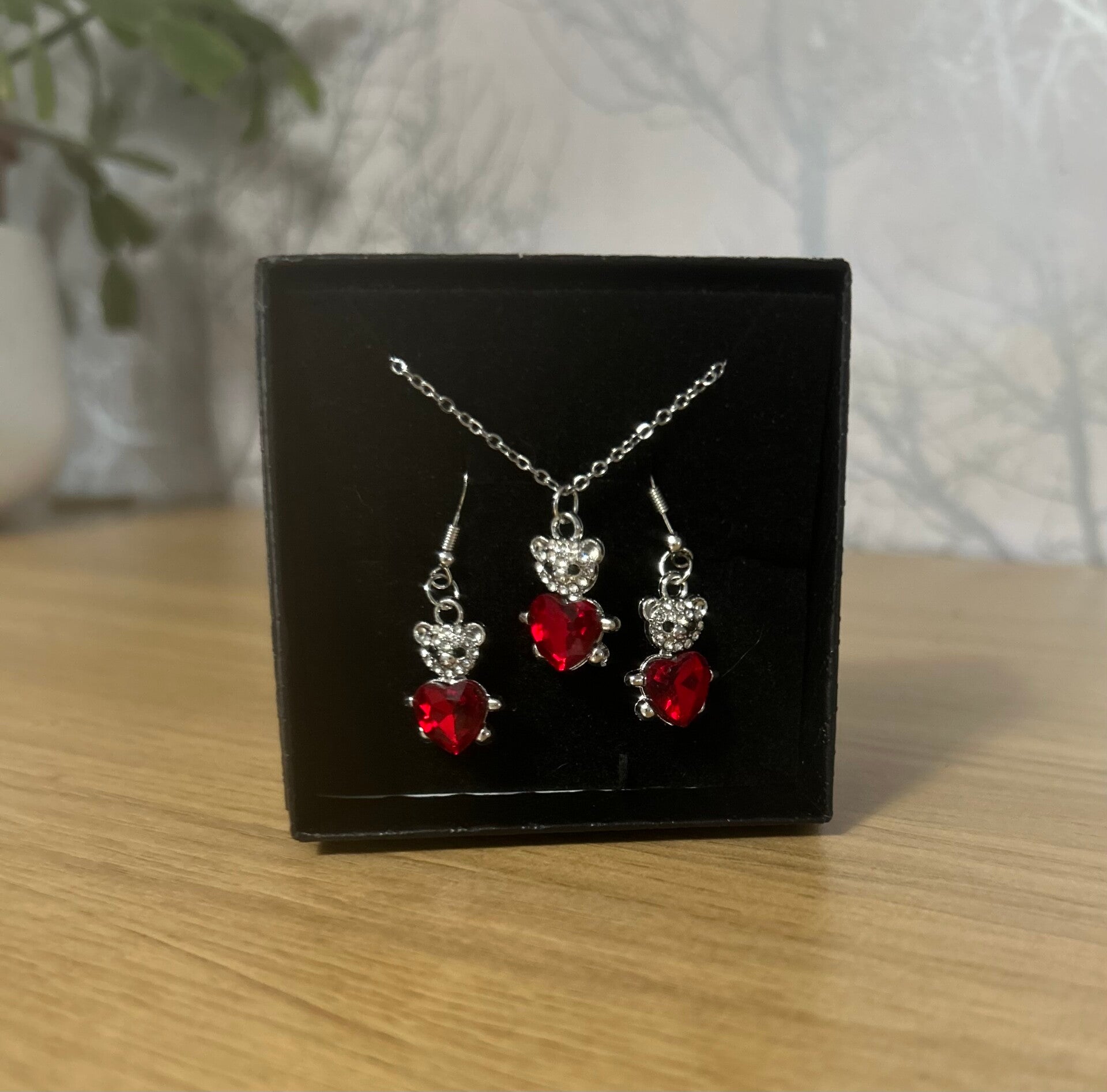 Red and silver bear set