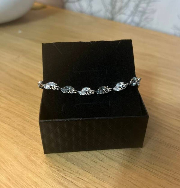 Silver and dark grey effect bracelet