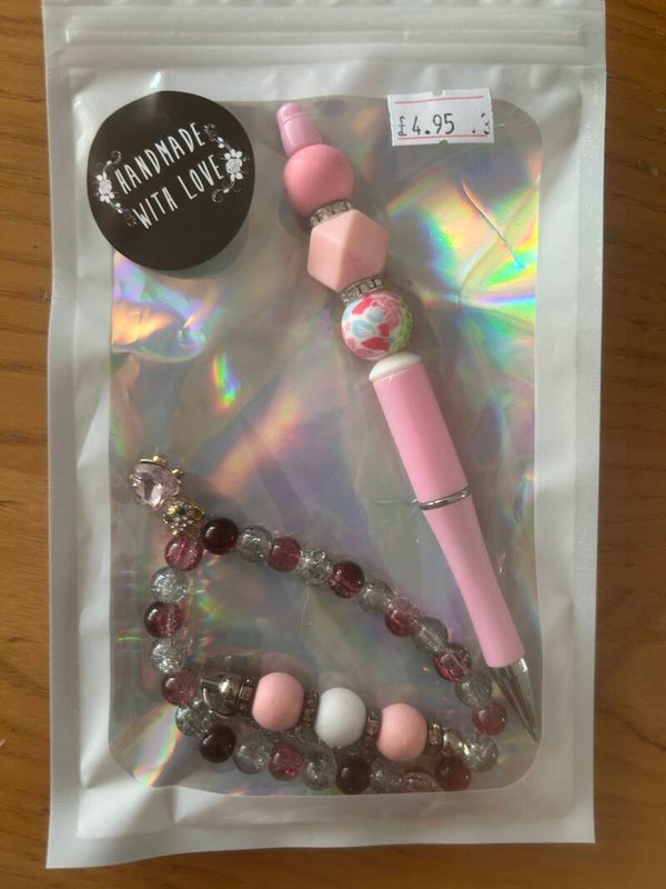 Pink pen set
