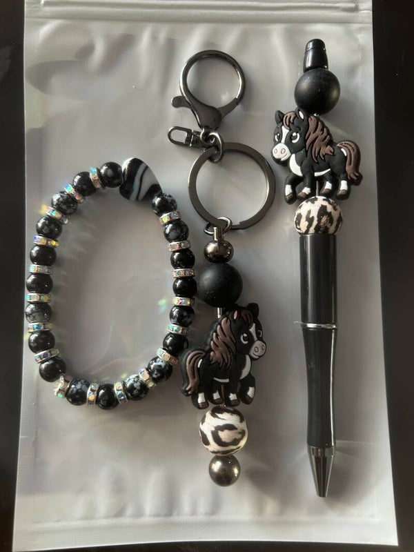 Black horse set