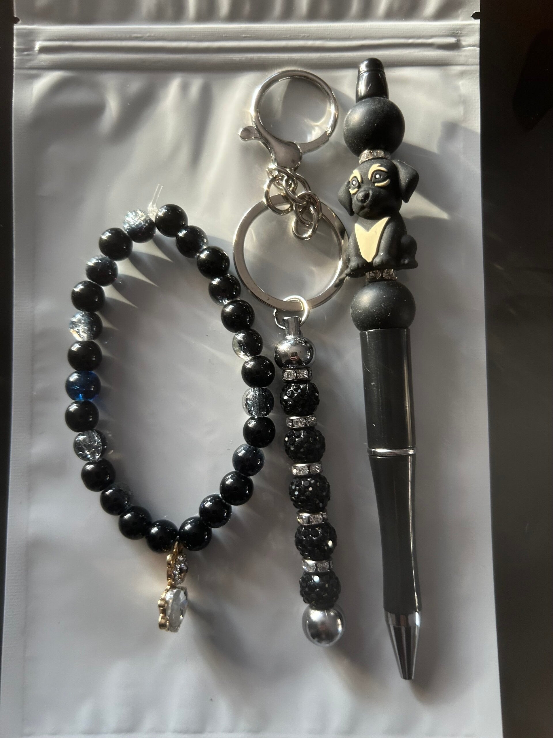 Black dog set