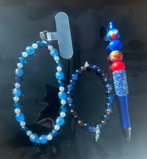 Blue phone chain set