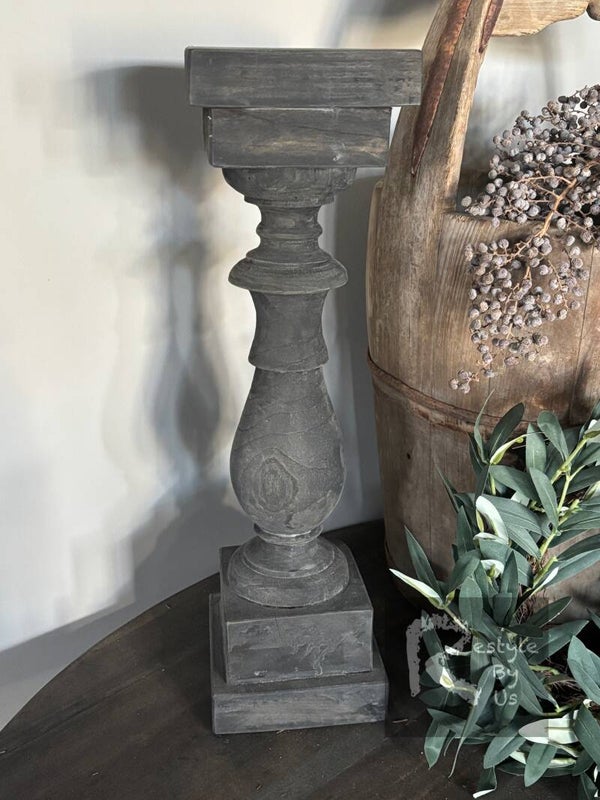 Houten Baluster Kandelaar – Landelijk & Robuust