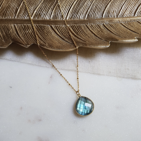Justine – ketting met mystieke labradoriet